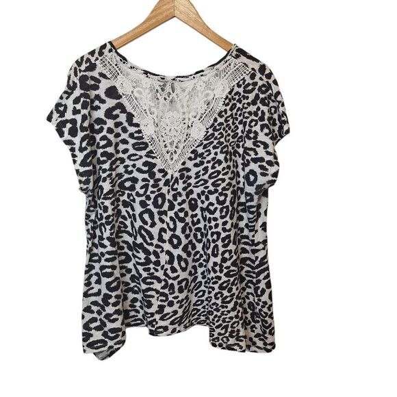 New Directions Weekend Women’s Pullover Cheetah Print Top Size 1X Crochet Lace - Picture 2 of 8